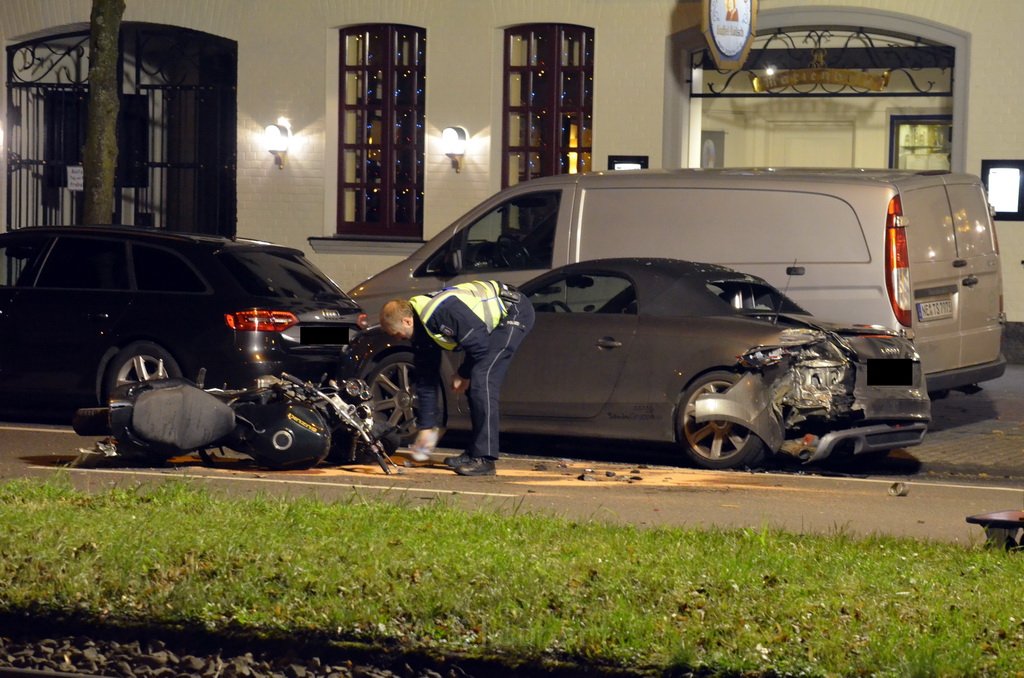 VU Krad gegen PKW Koeln Braunsfeld Aachenerstr P058.JPG - Miklos Laubert